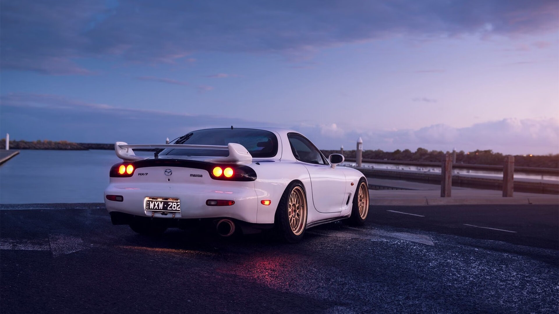 《电竞迷专属：粉丝见面会精彩瞬间》，电竞 粉丝