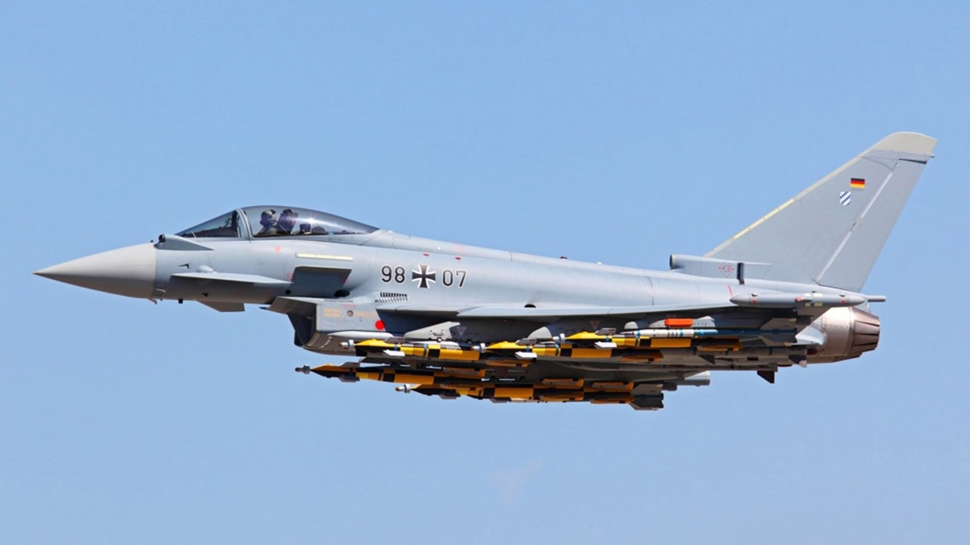 篮球暑期公开赛吸引众多年轻球员参与，2021暑期篮球