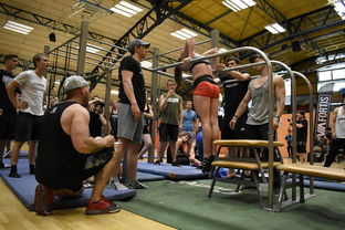 九游sports-陈艺文赛后谈跳水心态，陈艺文领奖