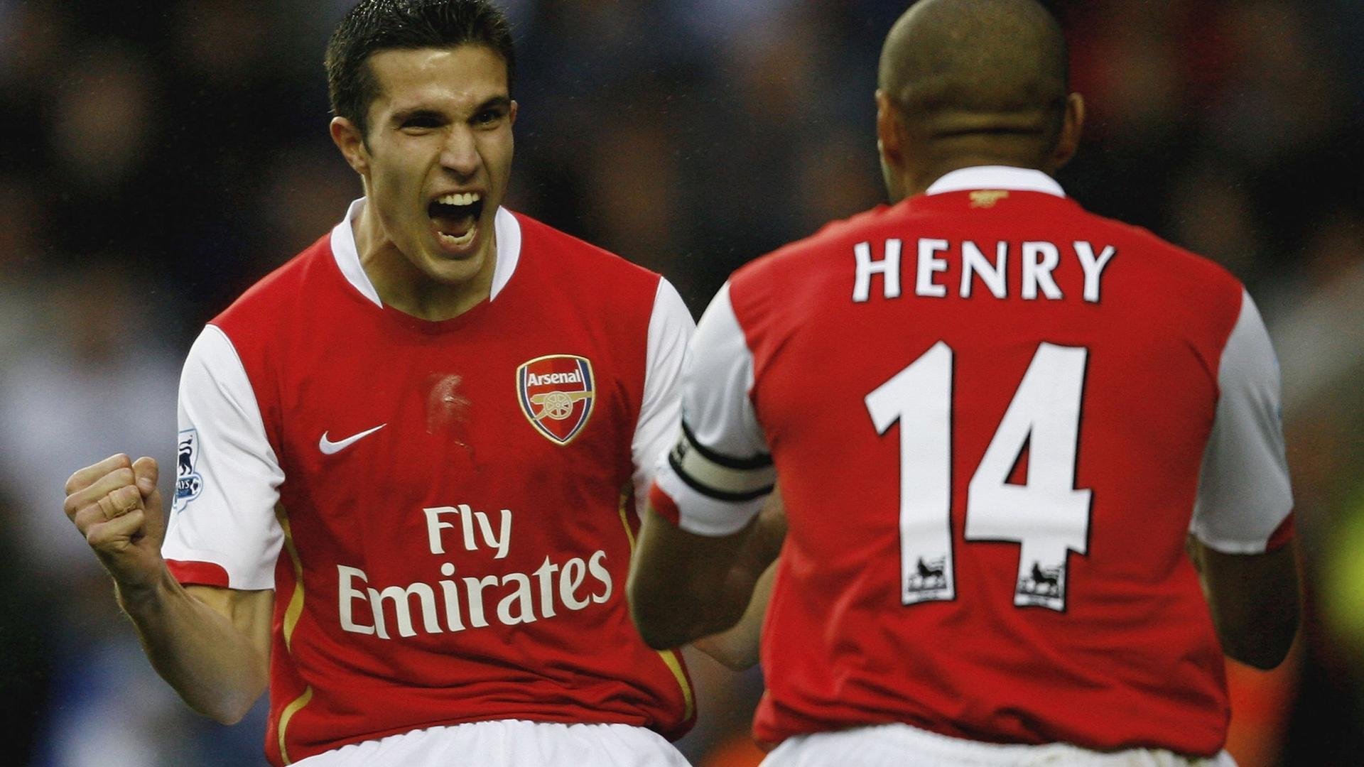 球队内部揭秘：冠军队伍的“成功方程式”，球队夺冠